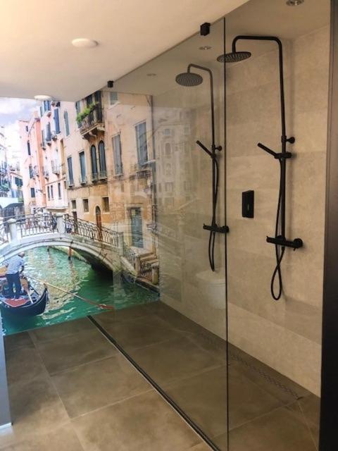 Boutique Hotel De Valk ファルケンスワールト エクステリア 写真