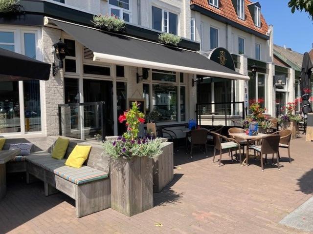 Boutique Hotel De Valk ファルケンスワールト エクステリア 写真