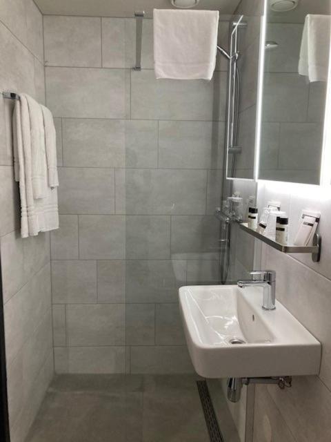 Boutique Hotel De Valk ファルケンスワールト エクステリア 写真