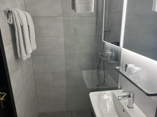 Boutique Hotel De Valk ファルケンスワールト エクステリア 写真