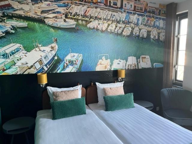 Boutique Hotel De Valk ファルケンスワールト エクステリア 写真
